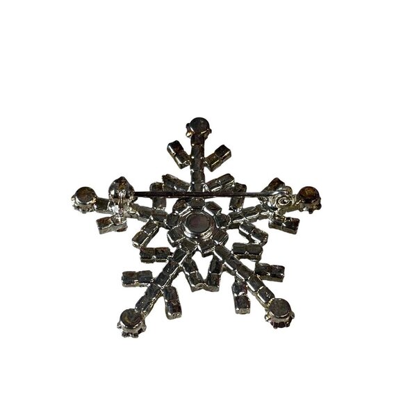 Crystal Rhinestone Snowflake Brooch Pin Sparkling Holiday Jewelry Elegant - Picture 3 of 3